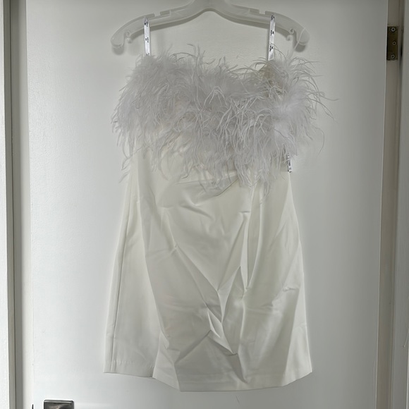 David's Bridal Dresses & Skirts - DB Studio Strapless Crepe Feather Trim Mini Dress NWT